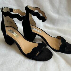 I.N.C. Hadwin Scallop Sandals - size 7